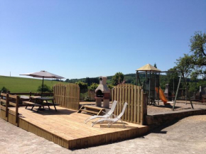 Le Fenil Holiday Home, Tenneville